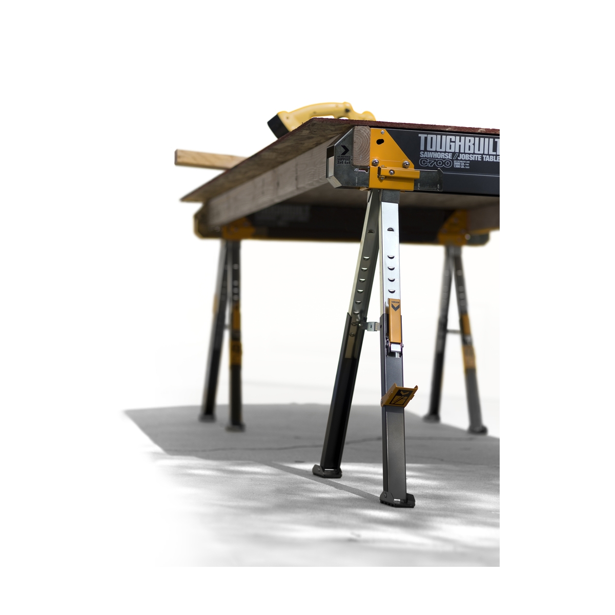 CAVALETE PORTÁTIL C700 - TOUGHBUILT |TB-C700a.jpg
